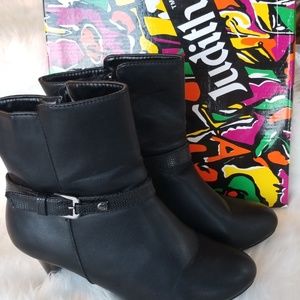 👣Judith  Lacey Ankle Boots